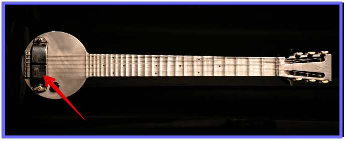 A Look At A 6 String vs 7 String Guitar